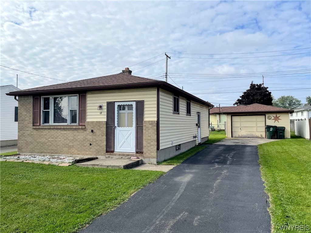 12 J F K Lane, Cheektowaga, NY 14043