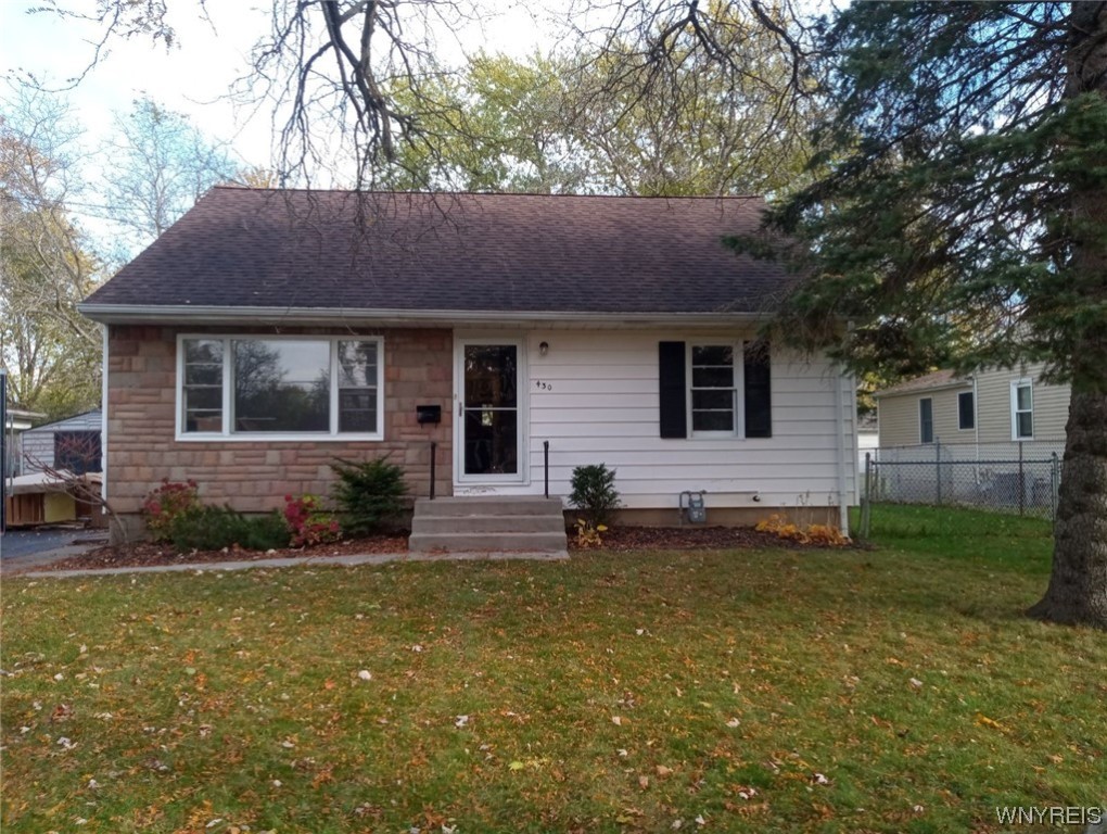 For Sale 430 N 8th Street, Lewiston, NY 14092 3 Beds / 1 Full Bath