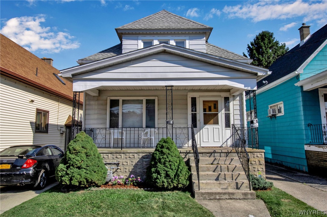 Sold 325 Weimar Street, Buffalo, NY 14206, Kaisertown 2 Beds / 1 Full Bath 111,000