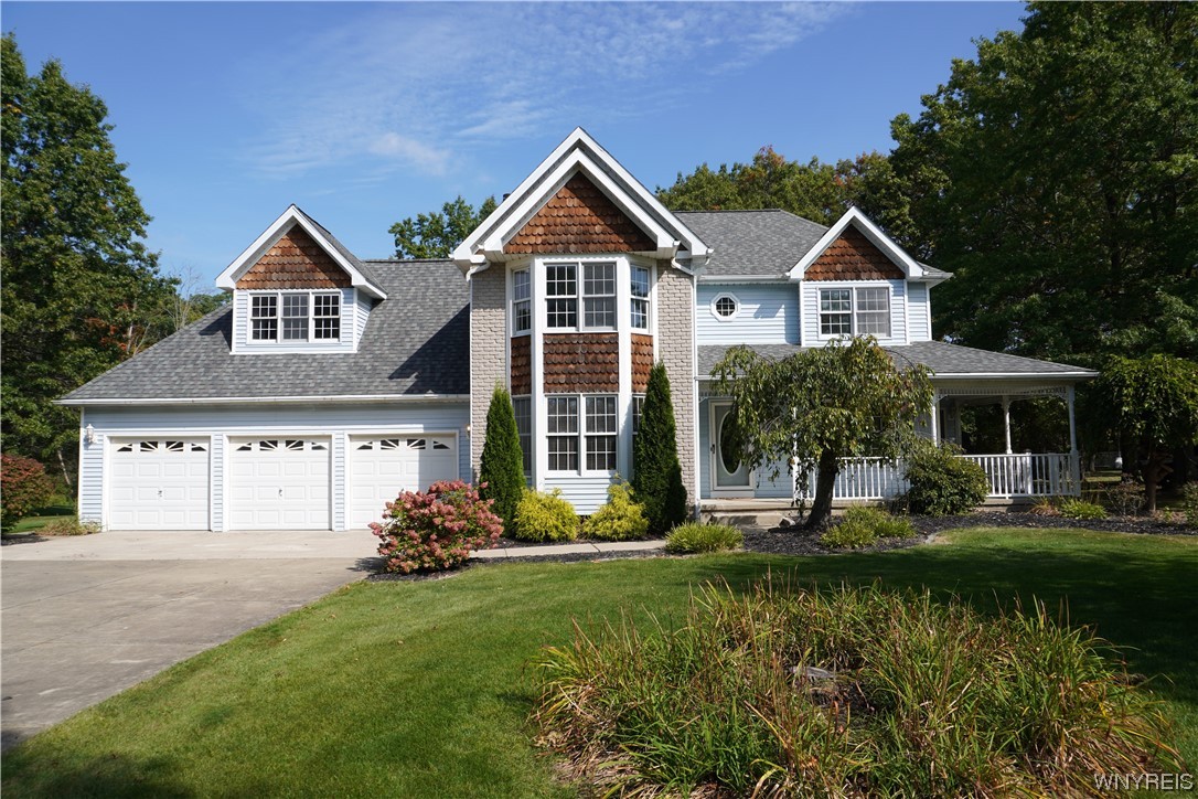 For Sale 115 Parkview Drive, Grand Island, NY 14072 4 Beds / 2 Full