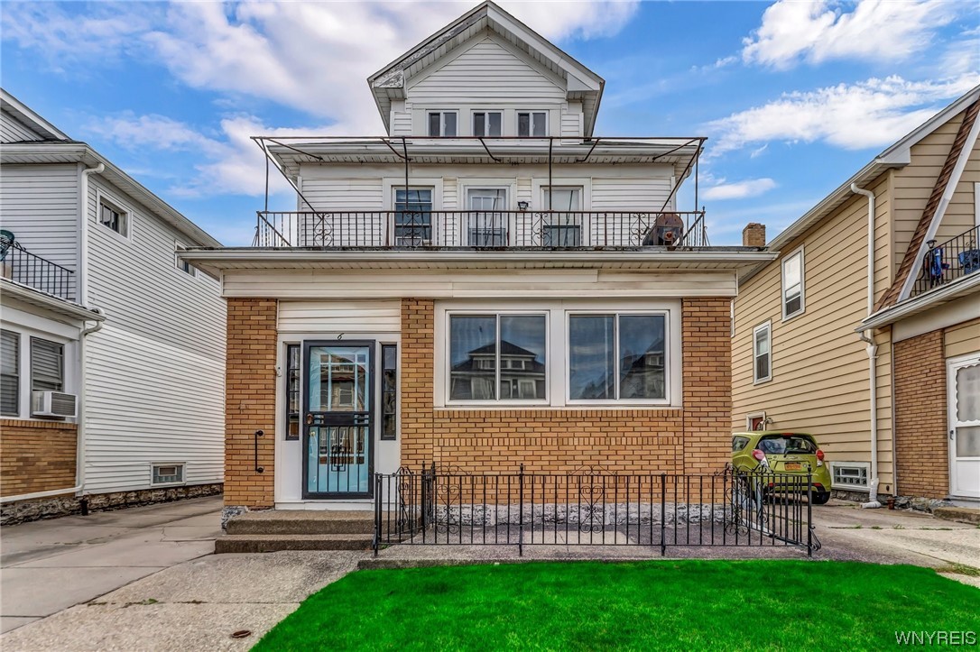 Sold 6 Stratford Road, Buffalo, NY 14216, North Buffalo 6 Beds / 2 Full Baths 307,500