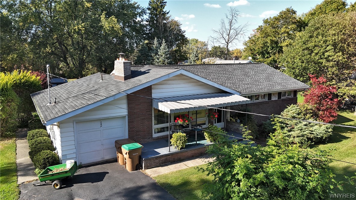 Sold 780 Cayuga Creek Road, Cheektowaga, NY 14227 3 Beds / 1 Full