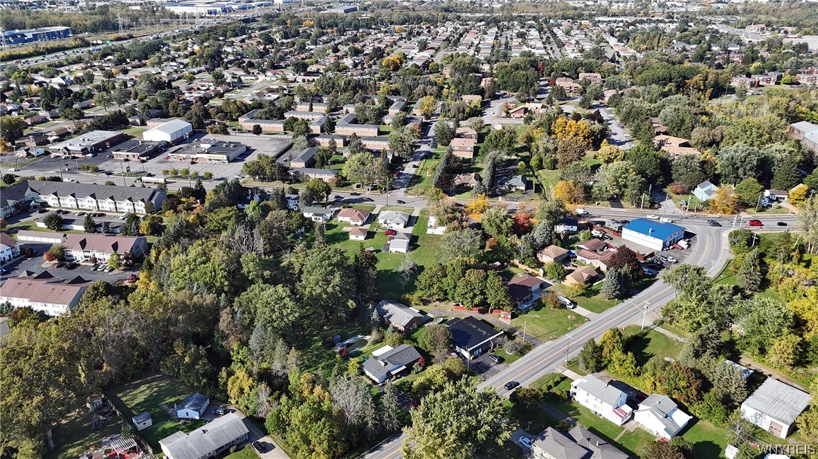 Sold 780 Cayuga Creek Road, Cheektowaga, NY 14227 3 Beds / 1 Full