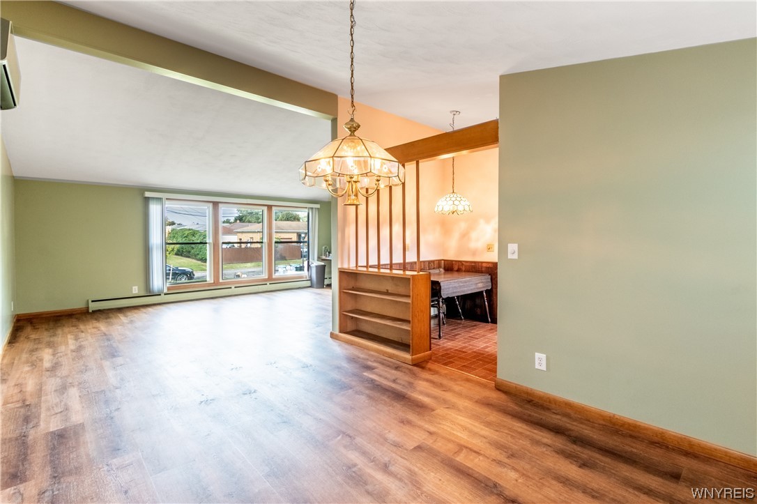 Sold 83 Clifford Heights, Amherst, NY 14226 3 Beds / 1 Full Bath / 1 Half Bath 268,100