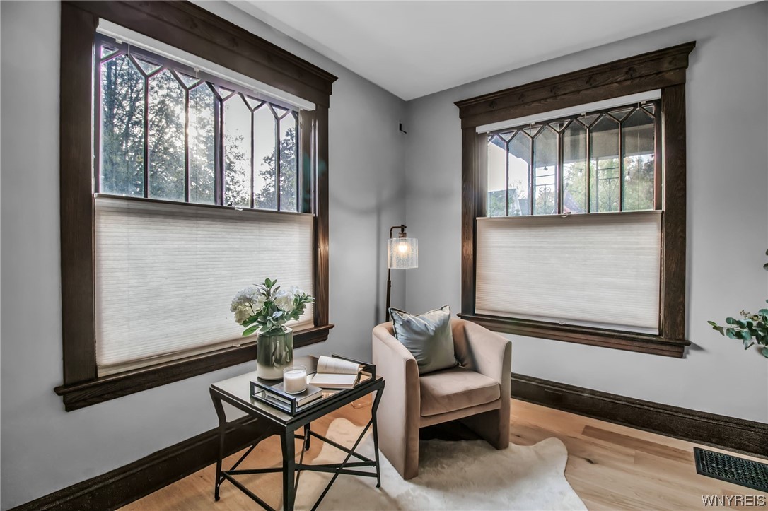 Sold 380 Bird Avenue, Buffalo, NY 14213, West Side 3 Beds / 1 Full