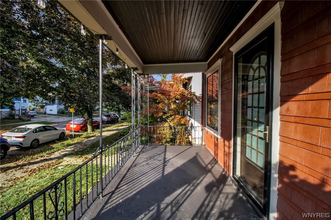 Sold 380 Bird Avenue, Buffalo, NY 14213, West Side 3 Beds / 1 Full
