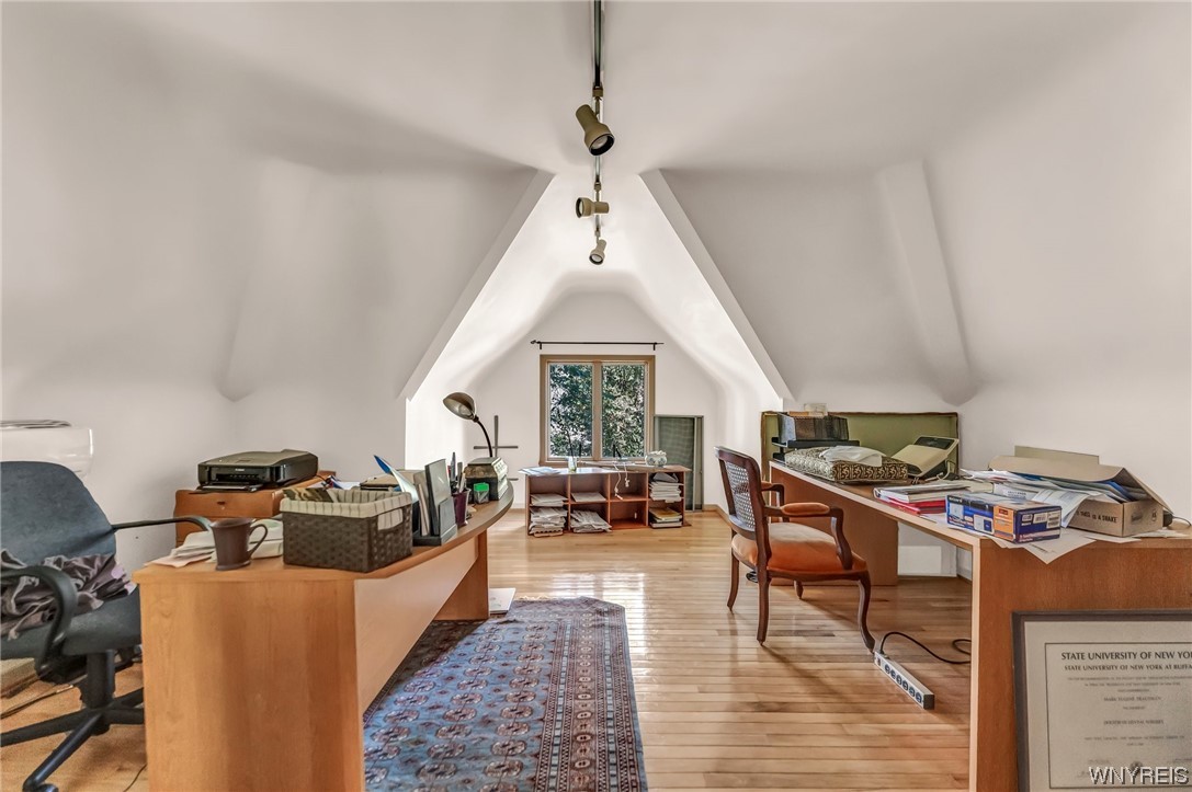 65 Tillinghast Place, Buffalo, NY 14216, North Buffalo