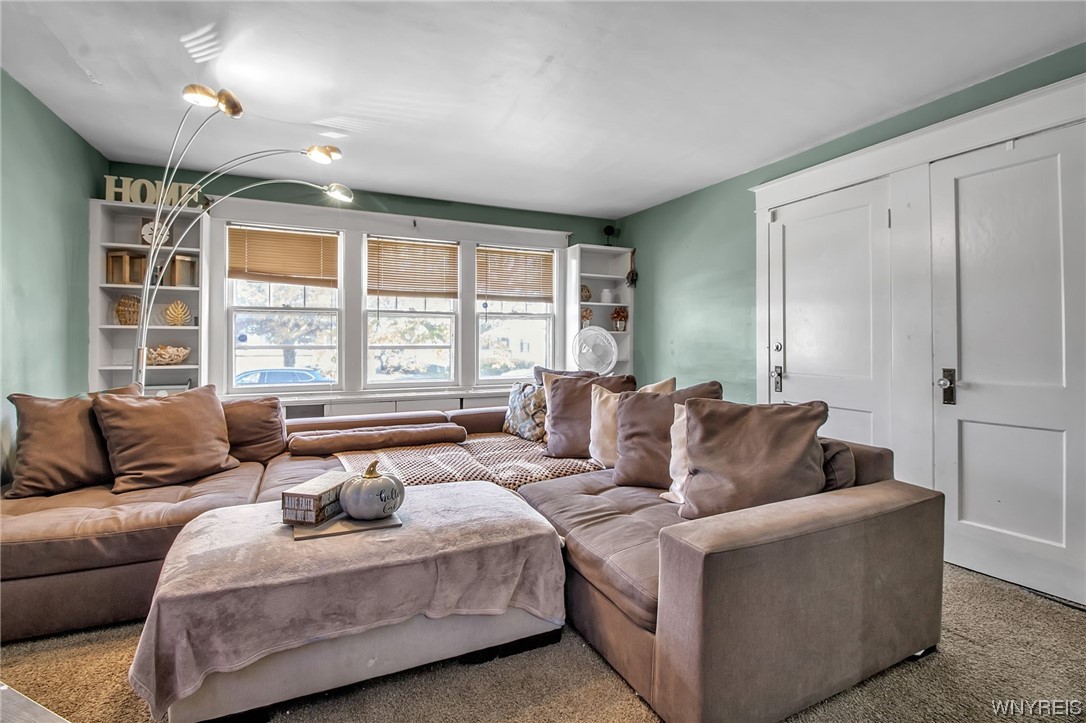 44 Preston Road, Cheektowaga, NY 14215