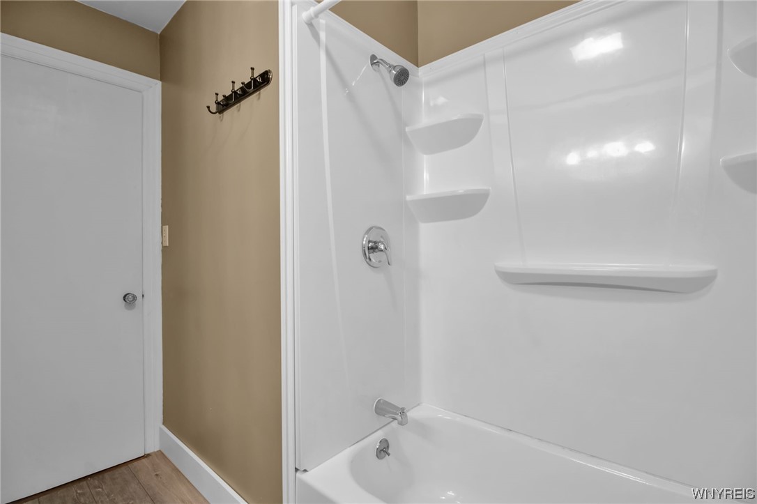 6505 Ridge Road, Newfane, NY 14094