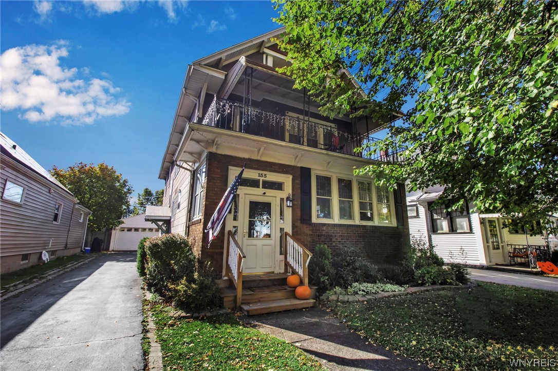 Sold 155 Harding Road, Buffalo, NY 14220, South Buffalo 6 Beds / 3 Full Baths 320,000