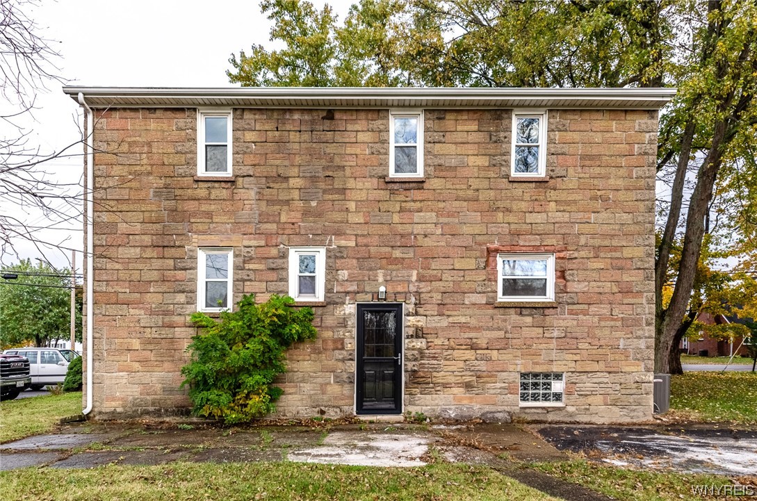 613 Indian Church Road, West Seneca, NY 14224