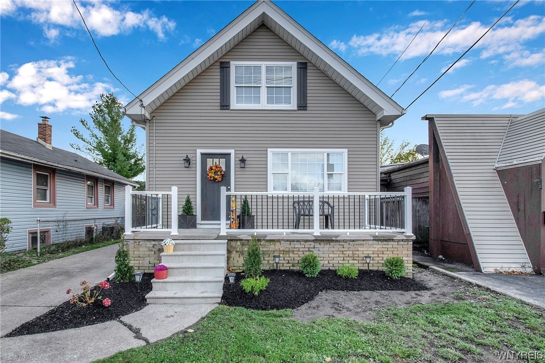 For Sale 305 Cleveland Drive, Cheektowaga, NY 14215 3 Beds / 1 Full