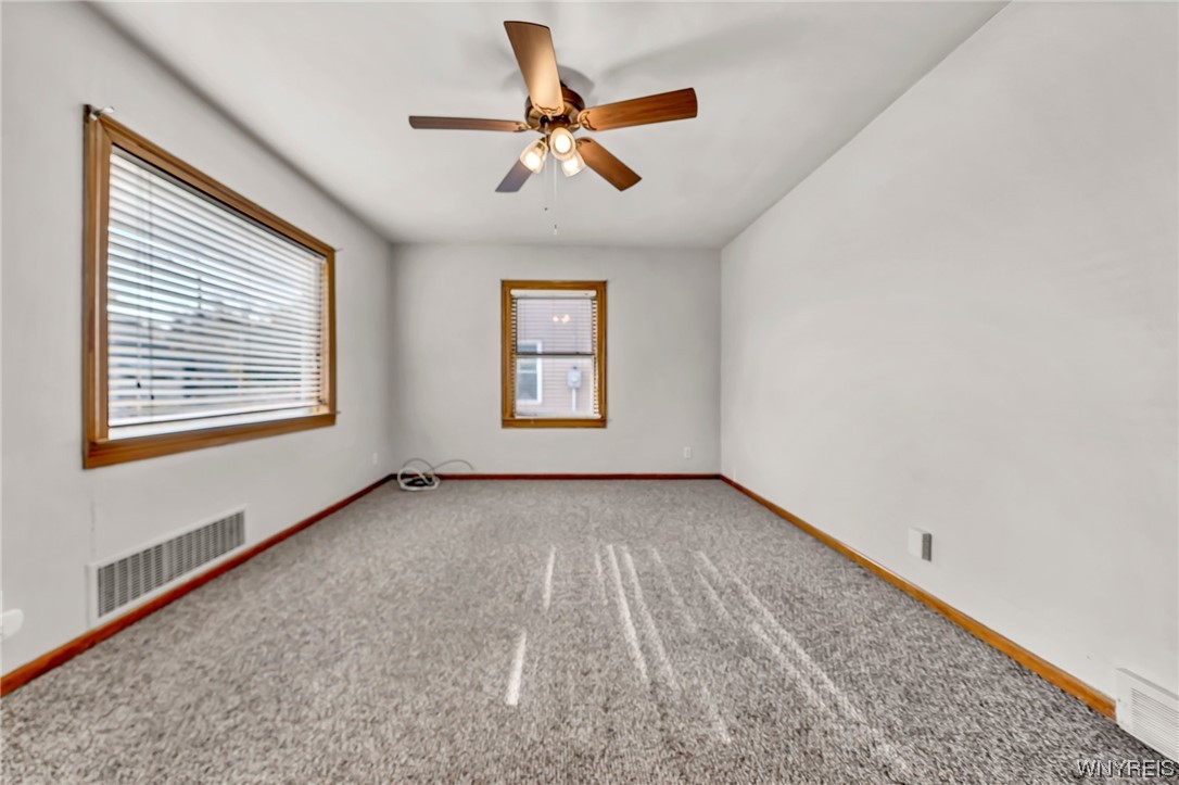 6202 Stephenson Avenue, Niagara Falls, NY 14304