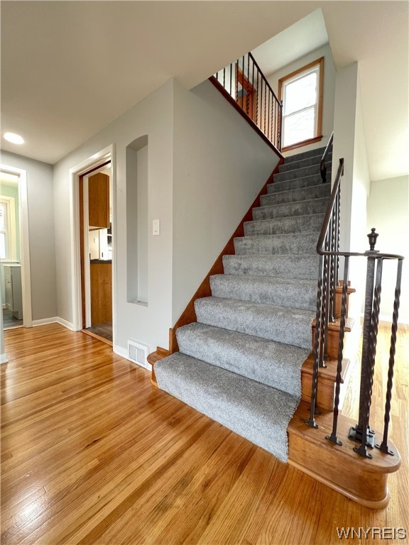 For Sale 236 Hampton Parkway, TonawandaTown, NY 14217 4 Beds / 1