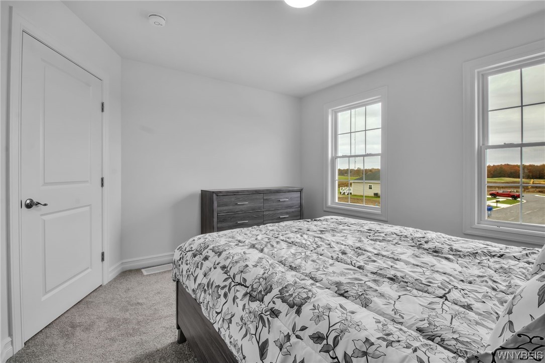 For Sale 54 Eagleview Drive, Grand Island, NY 14072 4 Beds / 2 Full