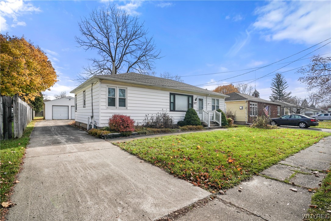Sold 107 Roncroff Drive, North Tonawanda, NY 14120 3 Beds / 1 Full