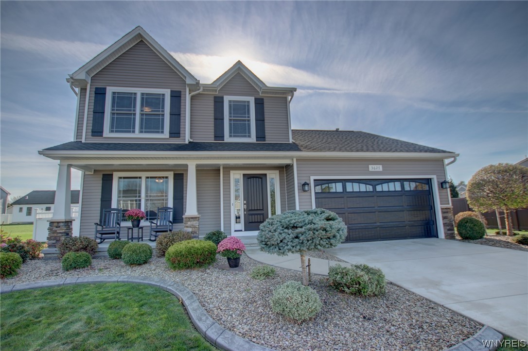 For Sale 3627 Delilah Lane, Hamburg, NY 14075 3 Beds / 1 Full Bath