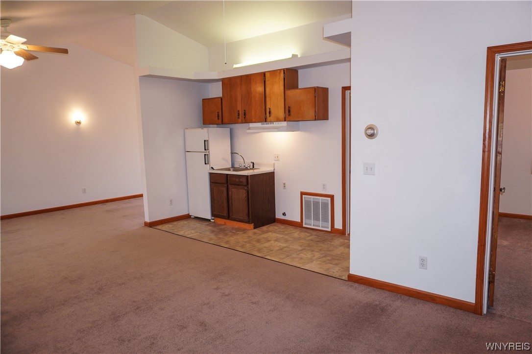 For Sale 1122 Brighton Road, TonawandaTown, NY 14150 2 Beds / 2