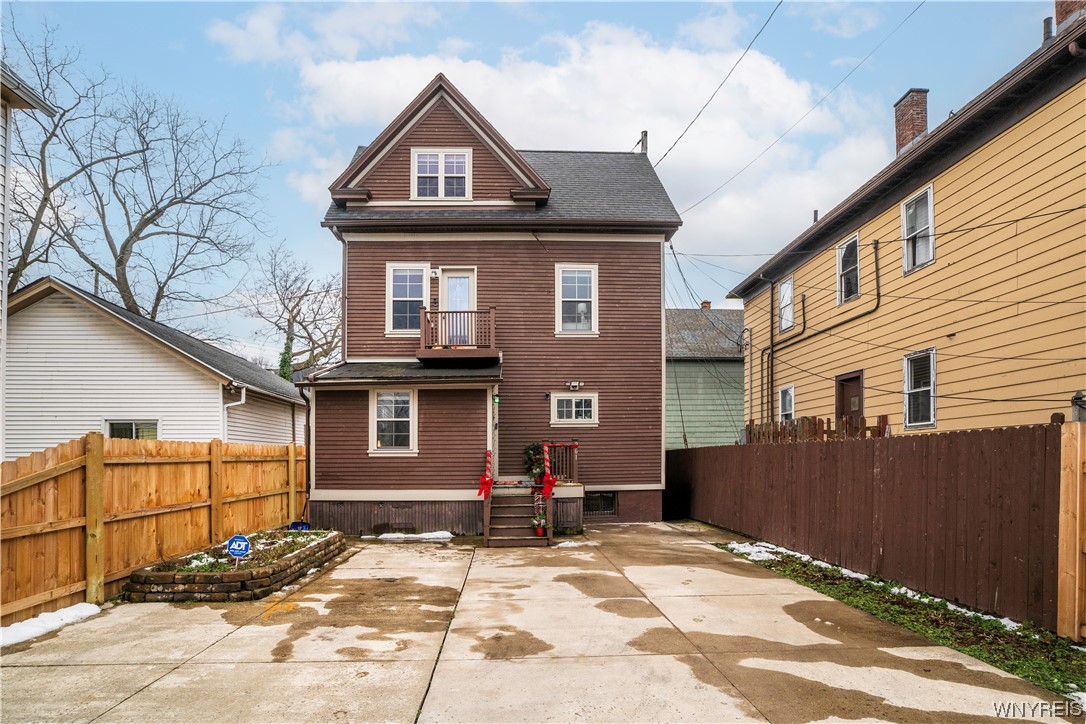 261 Bird Avenue, Buffalo, NY 14213, West Side