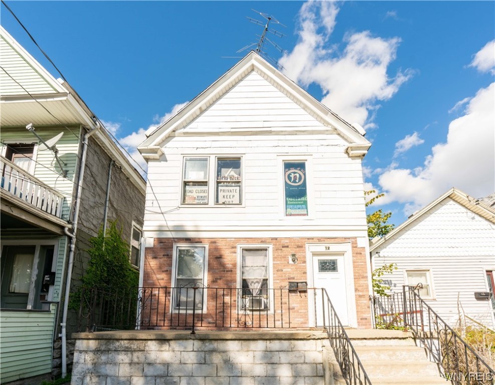 12 Garner Avenue, Buffalo, NY 14213, West Side