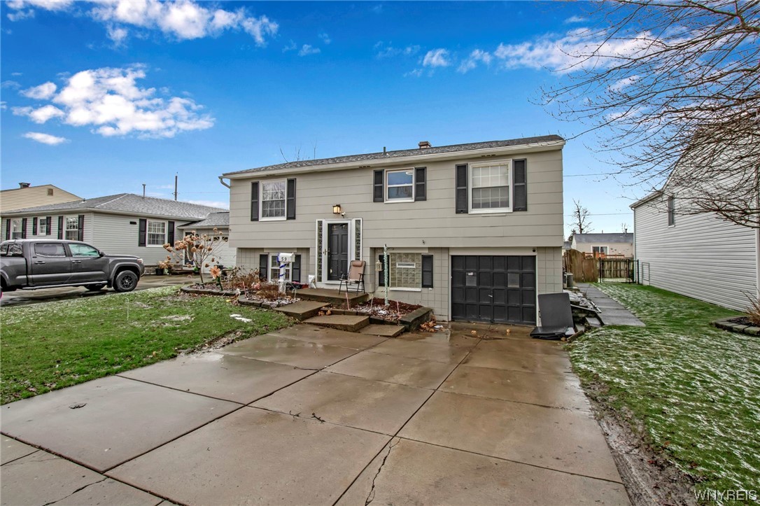 59 W Rouen Drive, Cheektowaga, NY 14227