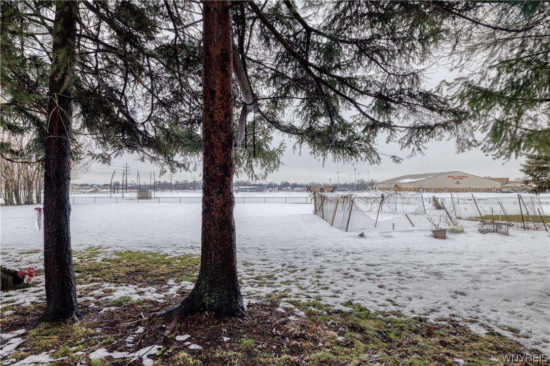 309 Pleasant View Drive, Lancaster, NY 14086