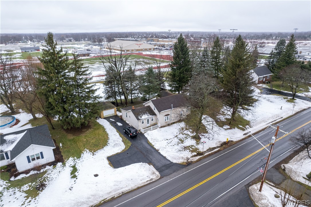 309 Pleasant View Drive, Lancaster, NY 14086