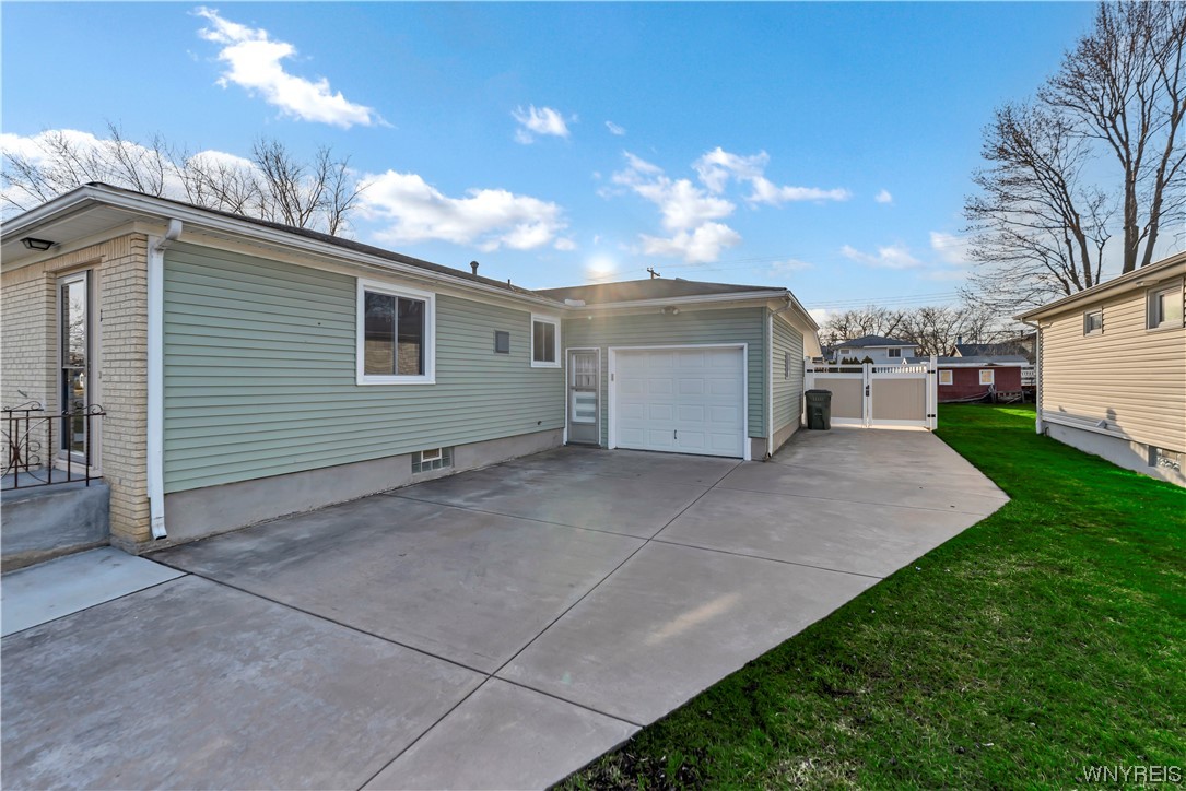 146 Marrano Drive, Lancaster, NY 14043