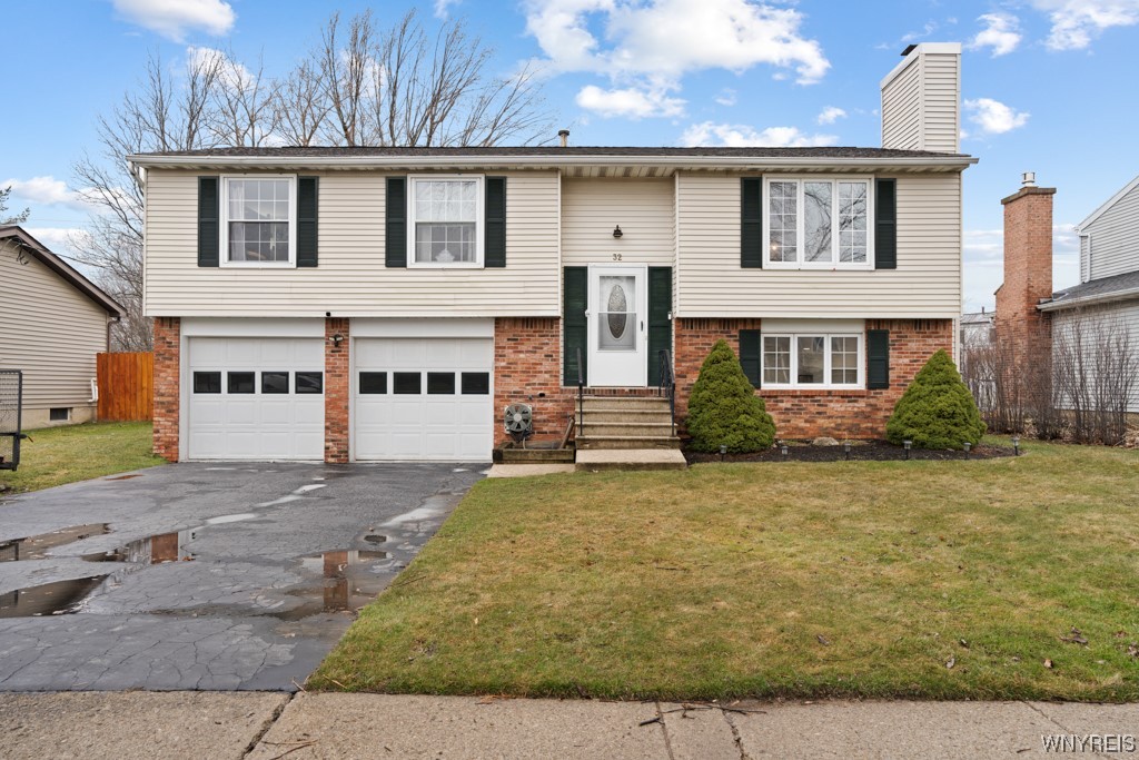 32 Crofton Drive, West Seneca, NY 14224