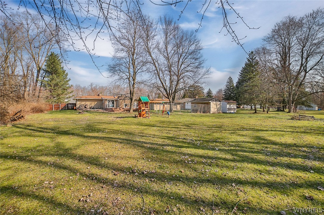 135 N French Road, Amherst, NY 14228