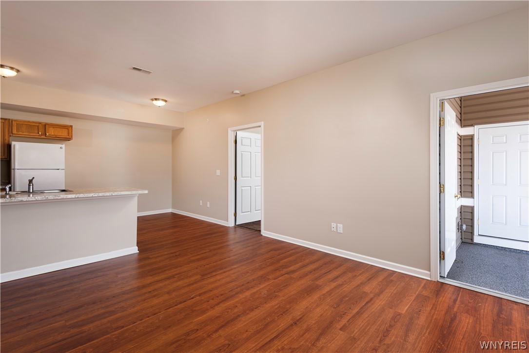 15 Stonington Lane, 8, Amherst, NY 14228