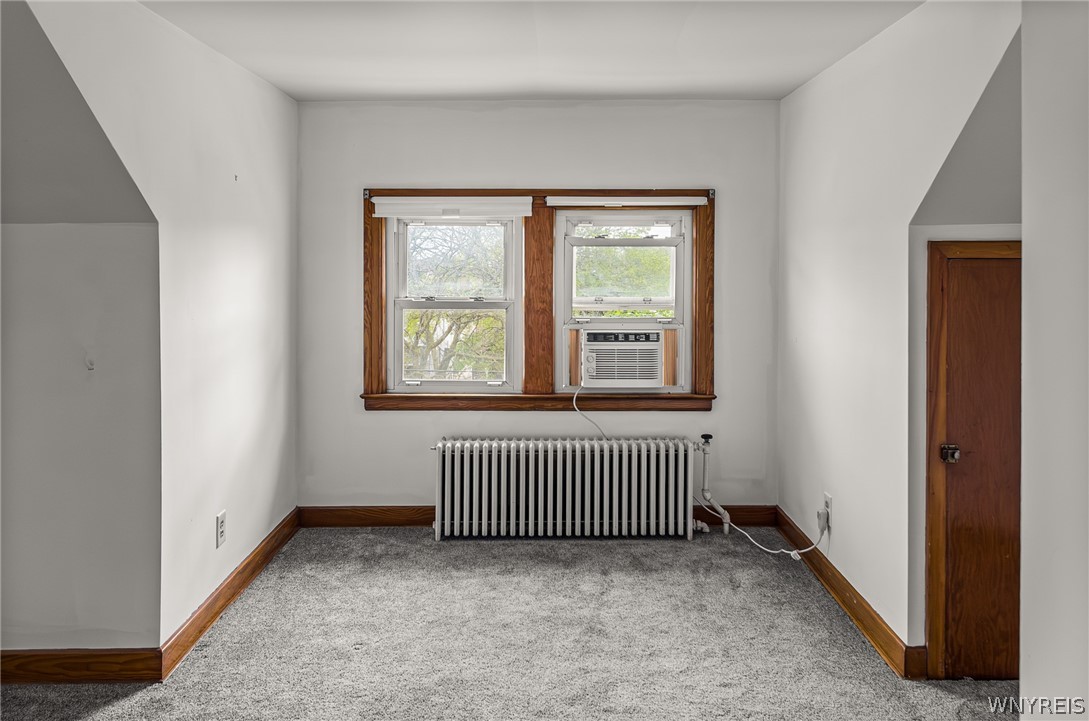 2938 Grand Avenue, Niagara Falls, NY 14301