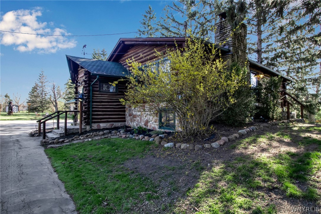 175 Schultz Road, West Seneca, NY 14224