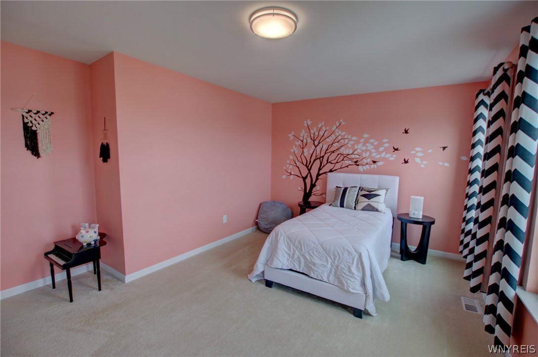 4610 Logans Lane, Hamburg, NY 14075