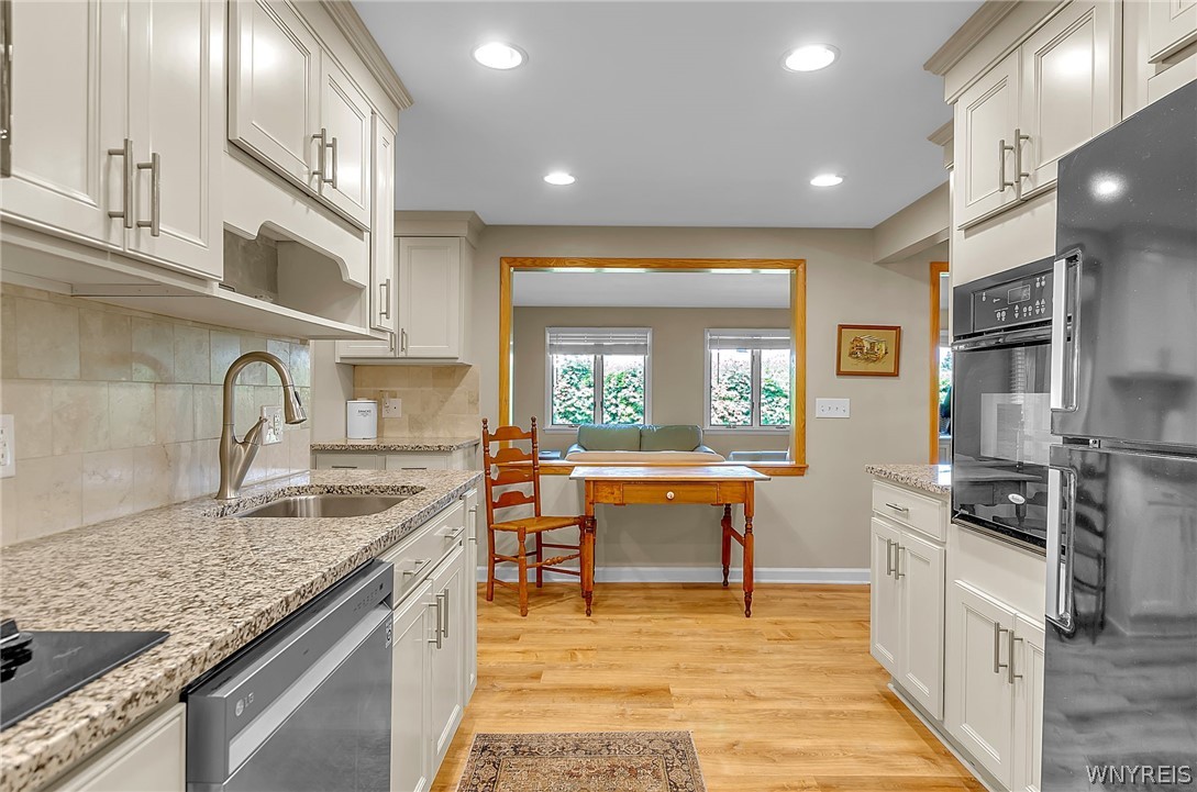 4252 Susan Drive, Clarence, NY 14221