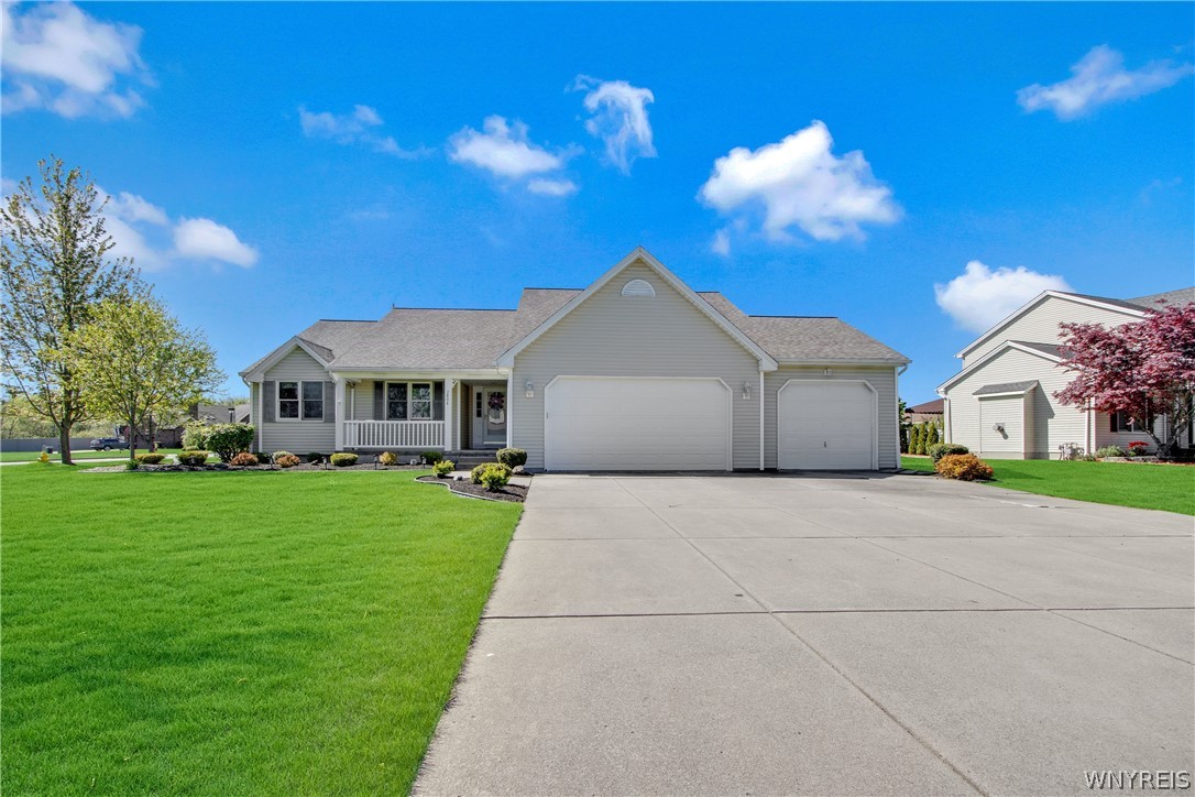 2804 Driftwood Drive, Wheatfield, NY 14304