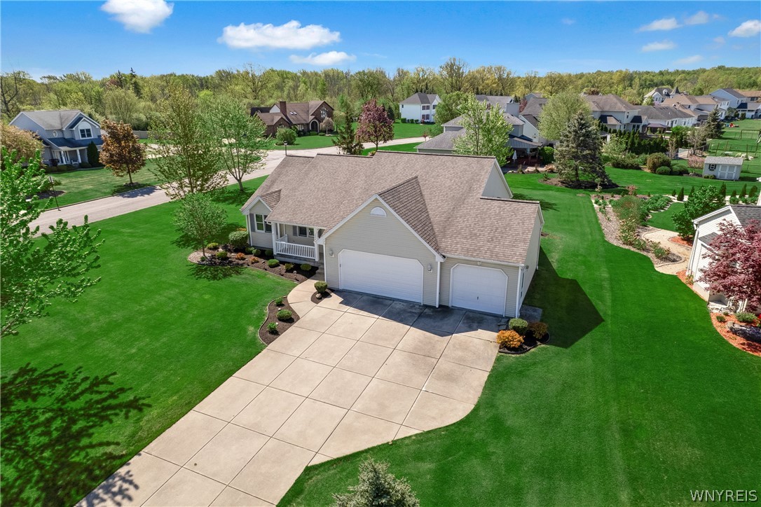 2804 Driftwood Drive, Wheatfield, NY 14304