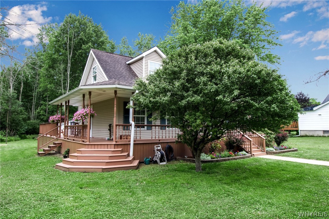 6298 Dale Road, Newfane, NY 14108