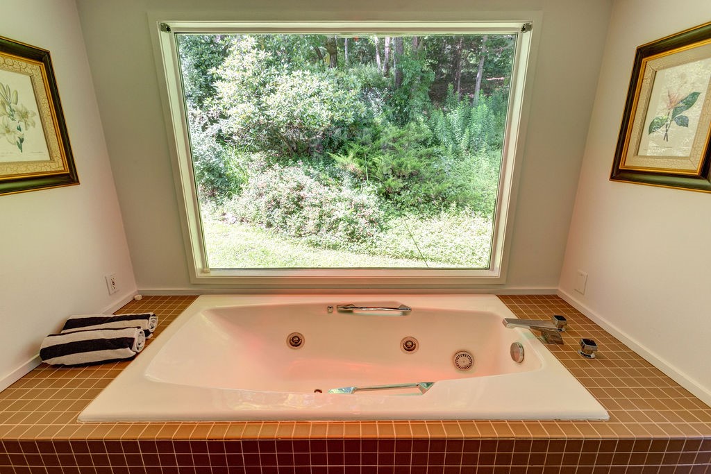 233 Woodchuck Road, Roxbury, NY 12474