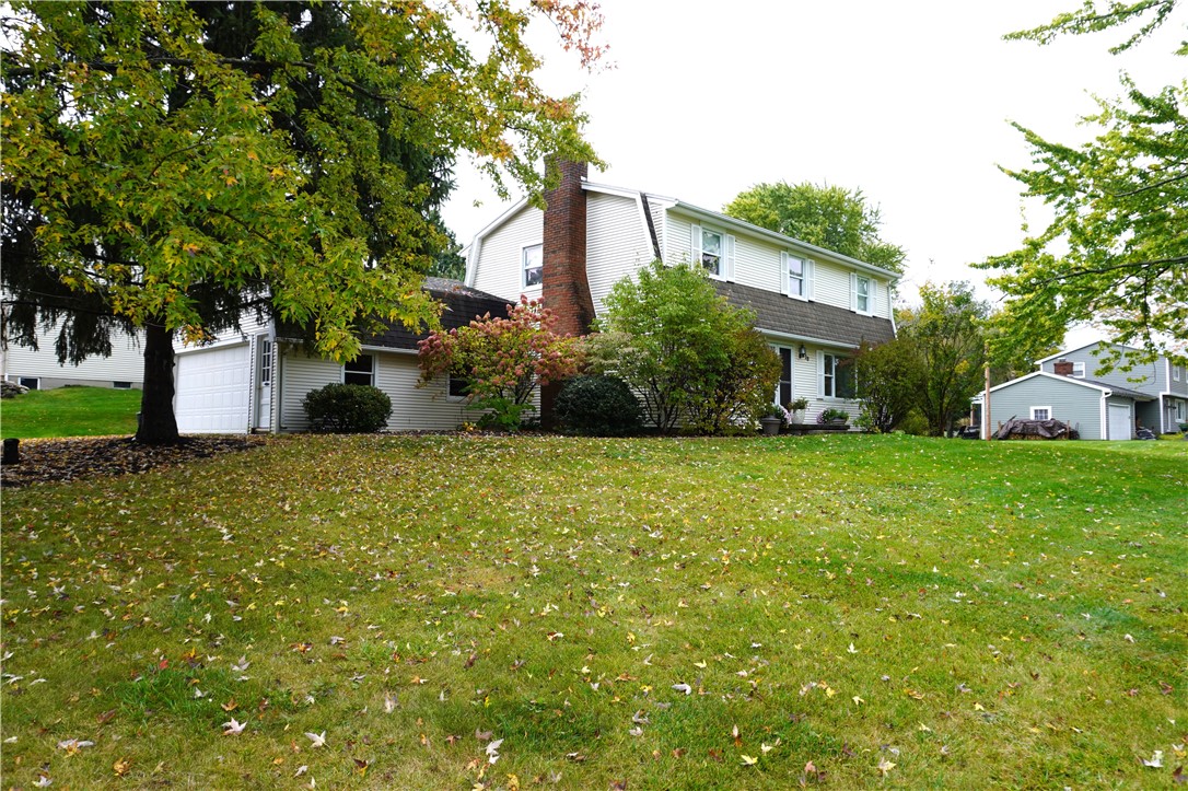 For Sale 20 Dahlia Drive, Perinton, NY 14450 4 Beds / 2 Full Baths