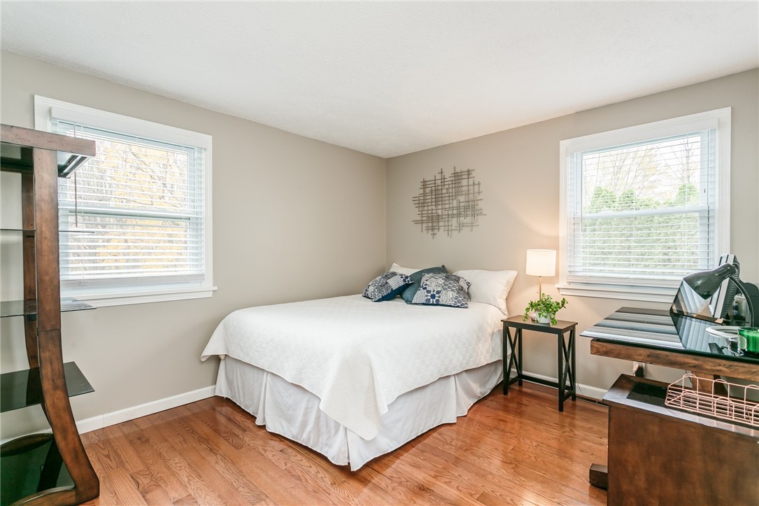 For Sale 28 Center Crossing, Perinton, NY 14450 4 Beds / 2 Full