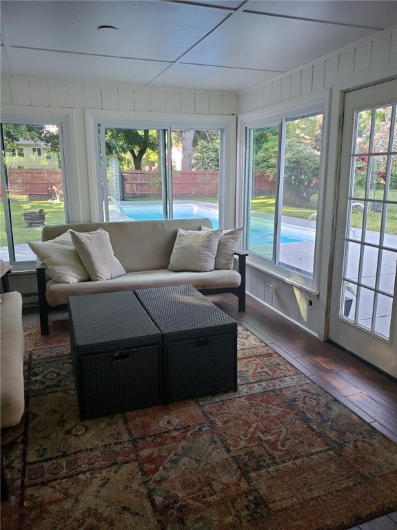 For Sale 98 Washington Road, Pittsford, NY 14534 3 Beds / 3 Full Baths / 1 Half Bath 375,000