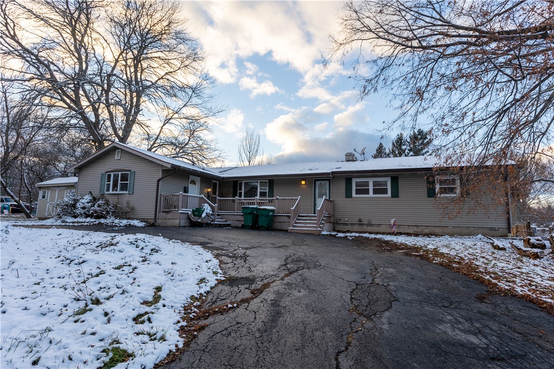 577 Pinnacle Road, Henrietta, NY 14623