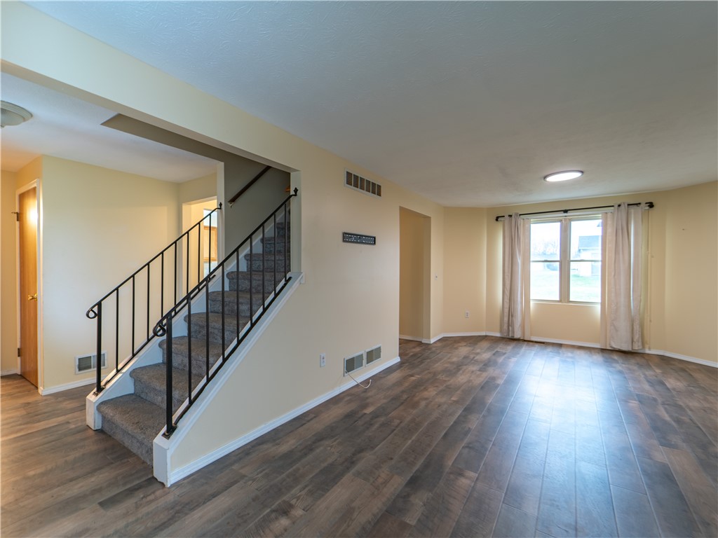 35 Atwood Drive, Gates, NY 14606