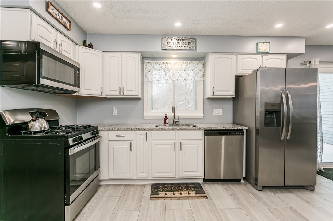 45 Pumpkin Hl, Chili, NY 14624