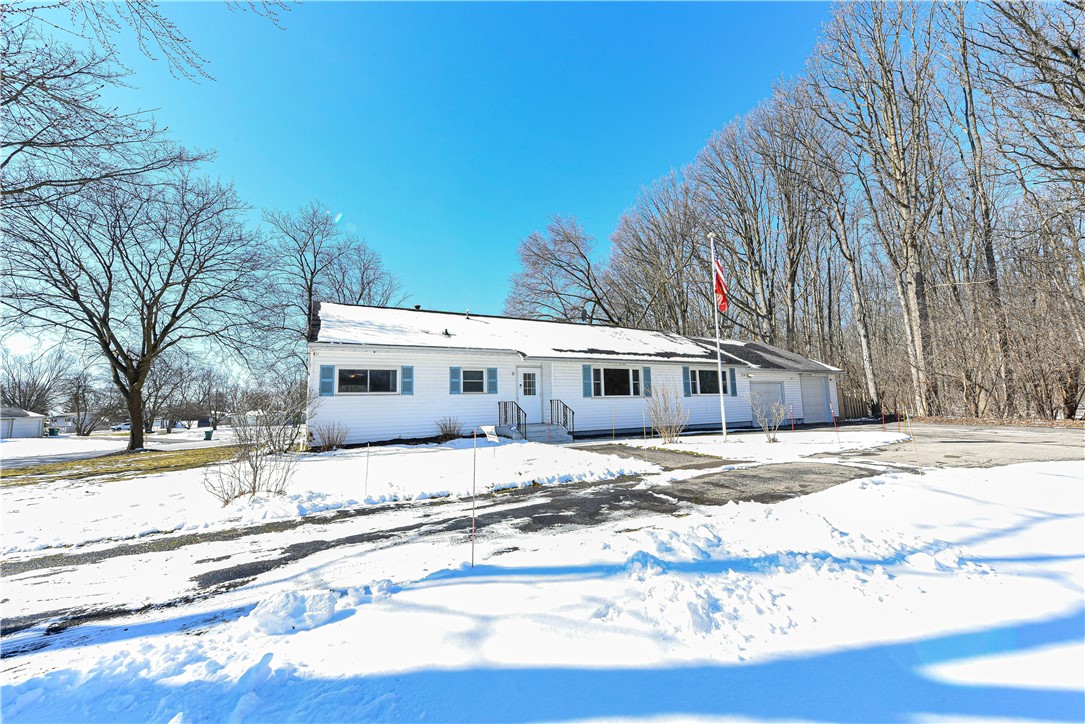 9 Blue Mist Lane, Henrietta, NY 14623