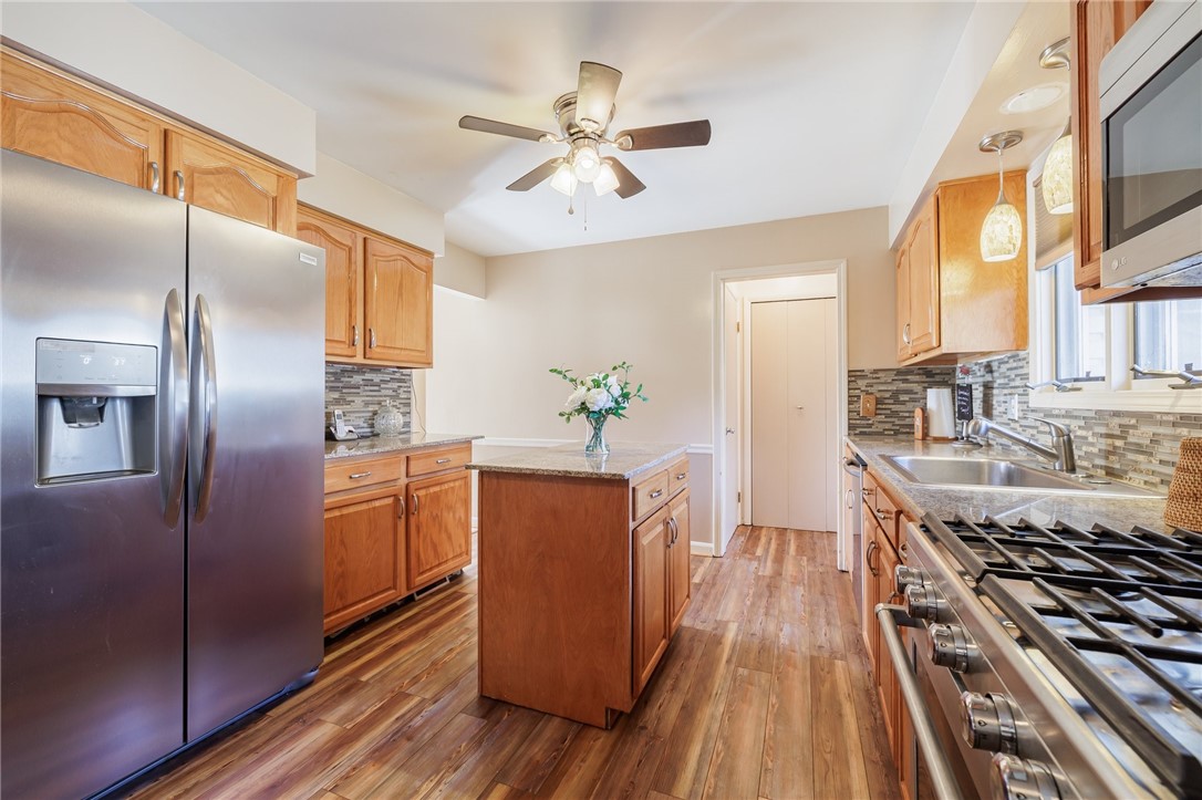 918 Weiland Road, Greece, NY 14626