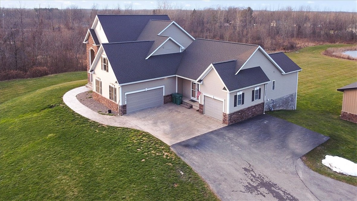 5760 W Ridge Road, Parma, NY 14559