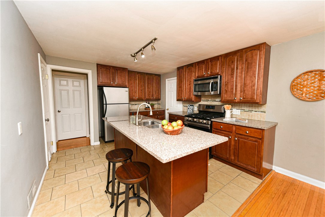 565 N Winton Rd, Rochester, NY 14610, North Winton Village