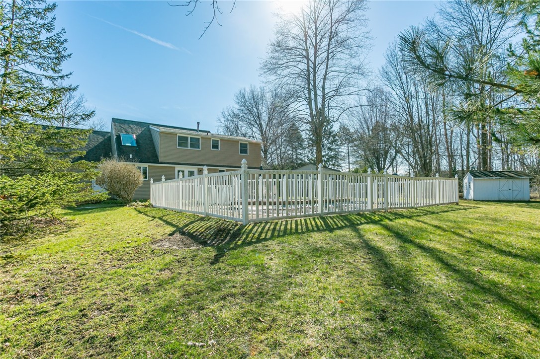 1346 Robin Hood Lane, ster, NY 14580